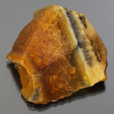 Камень необработанный опал натуральный 81.1 карат арт. 0717