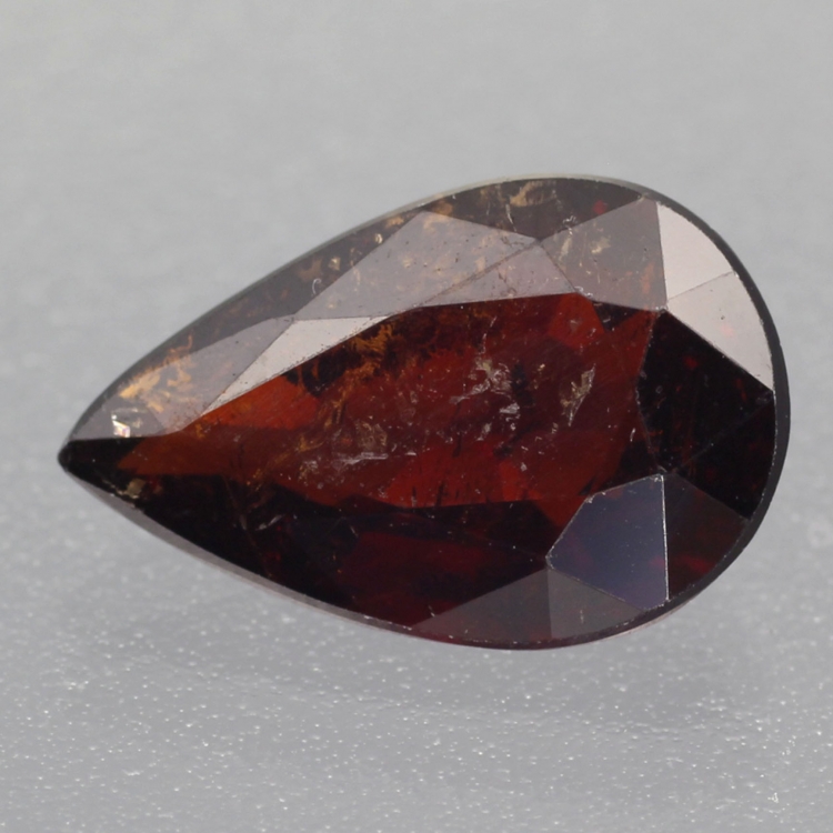 Камень Спессартин Гранат натуральный 6.66 карат арт. 8256