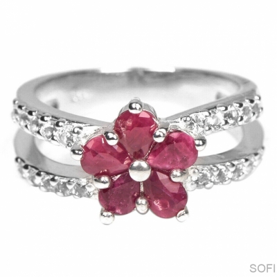Серебряное кольцо с розовым корундом арт 26422