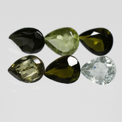 Камень зеленый Турмалин натуральный 1.75 карат арт. 24178