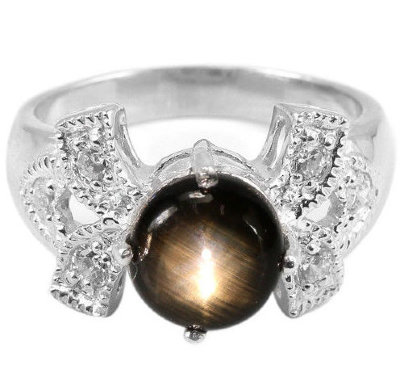 Серебряное кольцо с натуральным чёрным звездчатым сапфиром арт. 22867