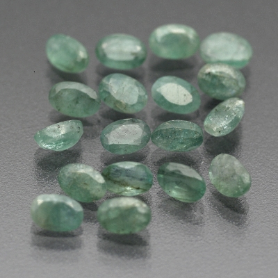 Камень зелёный берилл натуральный 8.72 карат арт. 4734