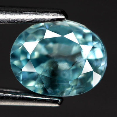  Камень голубой Циркон натуральный 1.24 карат арт. 9780