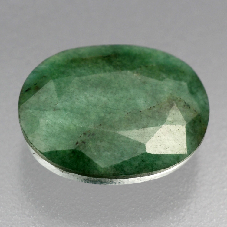 Камень зелёный берилл натуральный 12.95 карат арт. 24005