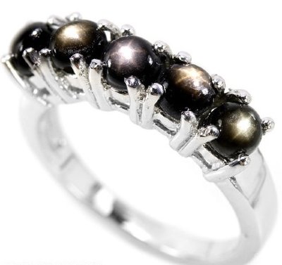 Серебряное кольцо с звездчатым сапфиром натуральным арт 12540