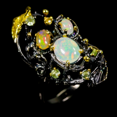 Серебряное дизайнерское кольцо с натуральным радужным опалом арт. 33552