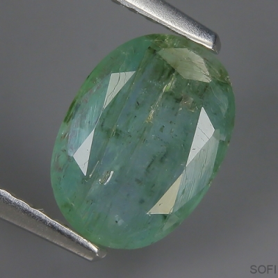 Камень зелёный берилл  натуральный 1.88 карат арт. 25473
