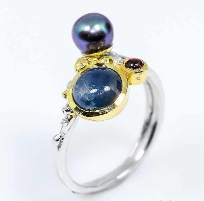 Серебряное кольцо с синим корундом​ натуральным арт. 5914
