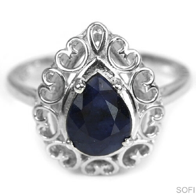 Серебряное кольцо с синим корундом натуральным арт 24659