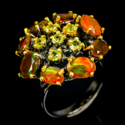 Серебряное дизайнерское кольцо с натуральным огненным опалом арт 33490