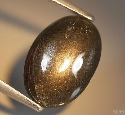   Камень Скаполит натуральный с эффектом кошачьего глаза 4.70 карат арт. 21264