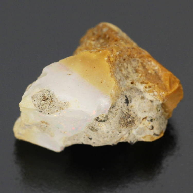  Камень необработанный опал натуральный 11.80 карат арт. 14076