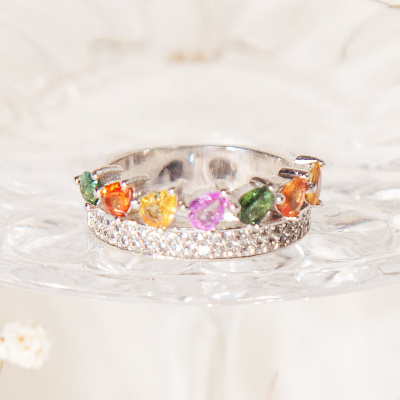 Серебряное кольцо с цветным сапфиром арт 26003